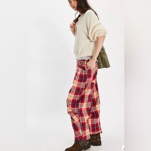 Z112. NWT Free People Choice Pull-On Barrel Pants in Wine Combo
Lantern Plaid